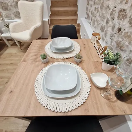 דירה Small House Saint Michael *