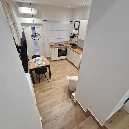 Апартаменты Small House Saint Michael *