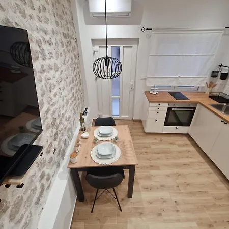 Small House Saint Michael