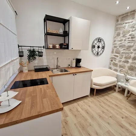 Small House Saint Michael * 시베니크