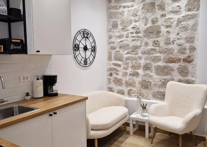 Apartament Small House Saint Michael *